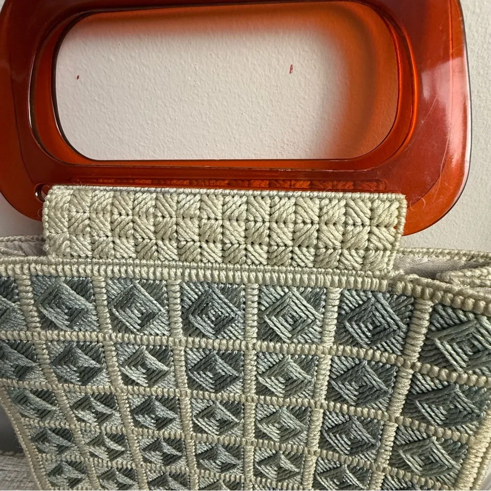 Vintage Cream and Gray Tote with Lucite Handles - Picture 16 of 16